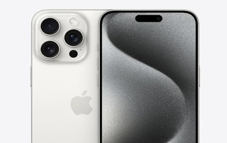 iPhone 16 Pro 256GB — Selado